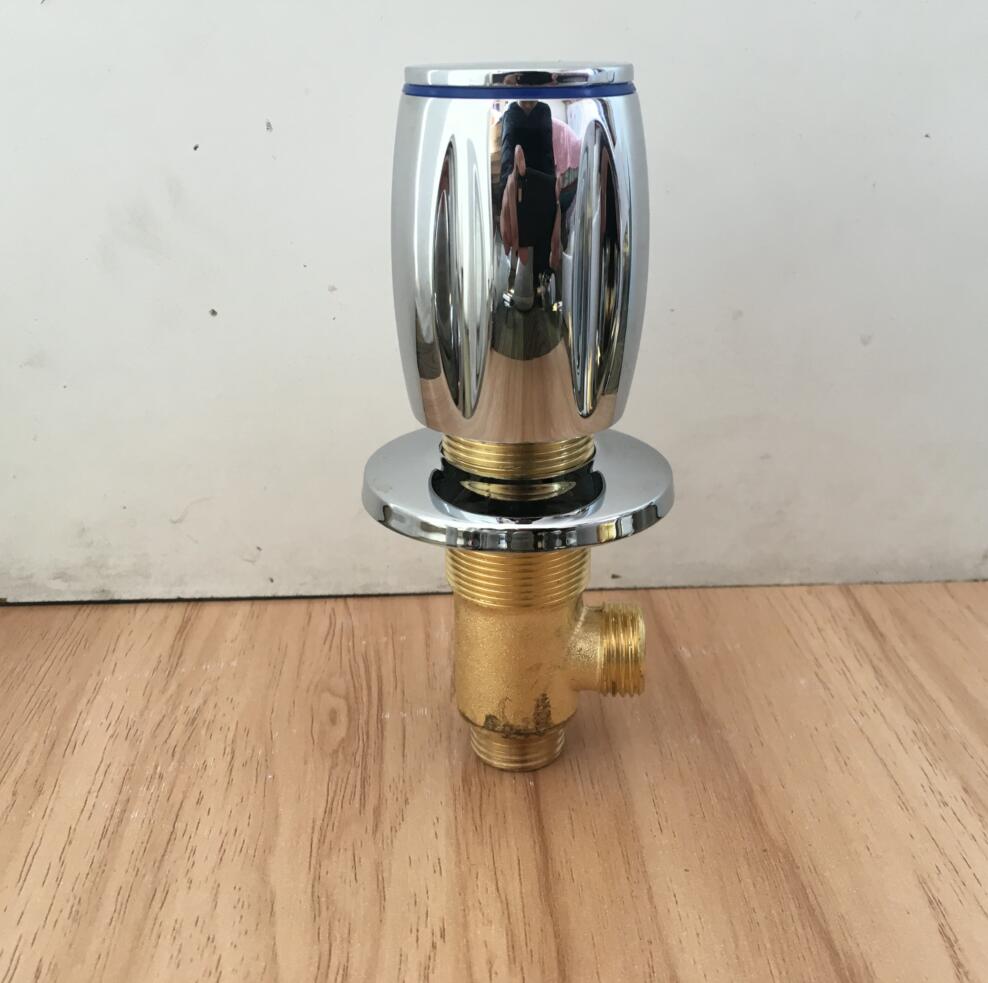 Messing schakelaar klep voor Bad kraan mengkraan Bad kraan regelklep Split vijf-gat cilinder side kraan accessoires: A  cold water valve