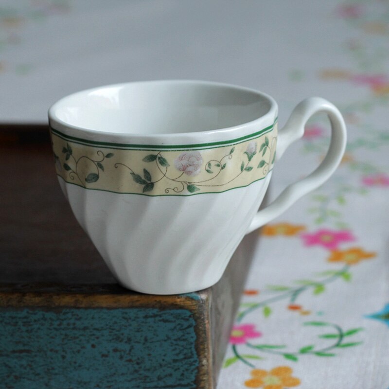 Cute Kawaii Pretty Espresso Ceramic Cups Luxury Kids Afternoon Services Coffee Cup Original Caneca Porcelain Tableware