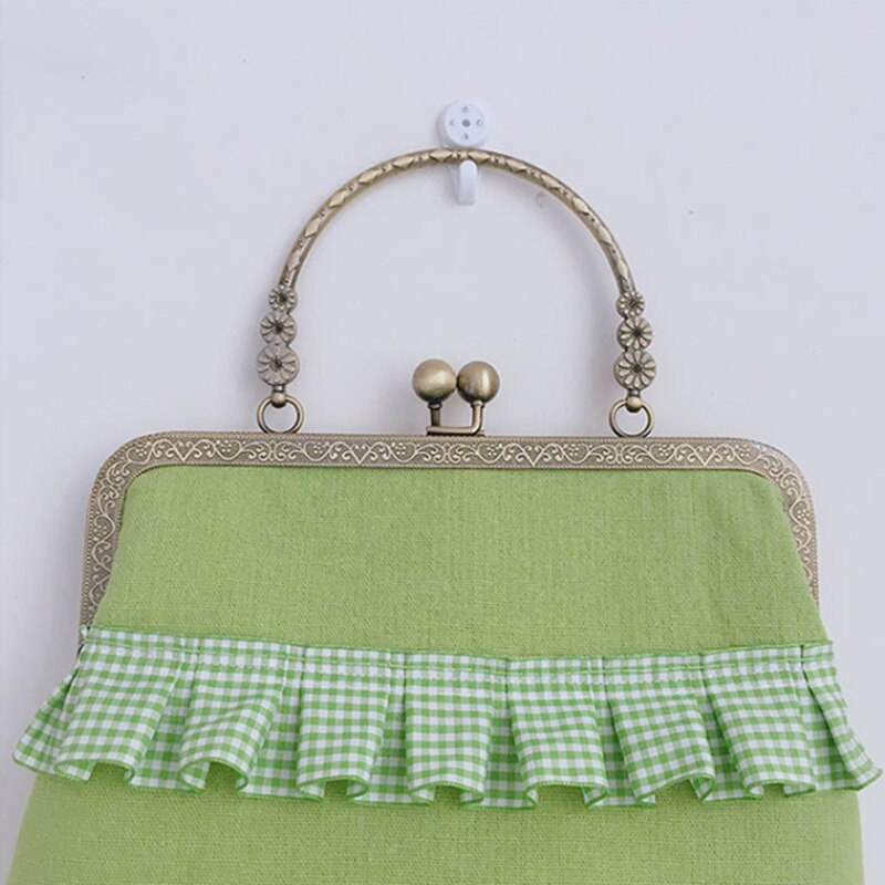 Angelatracy Handmade Metal Wrinkle Circular Plaid Green Lace Embroidery Women Shoulder Day Clutches Handbag Shoulder Bags