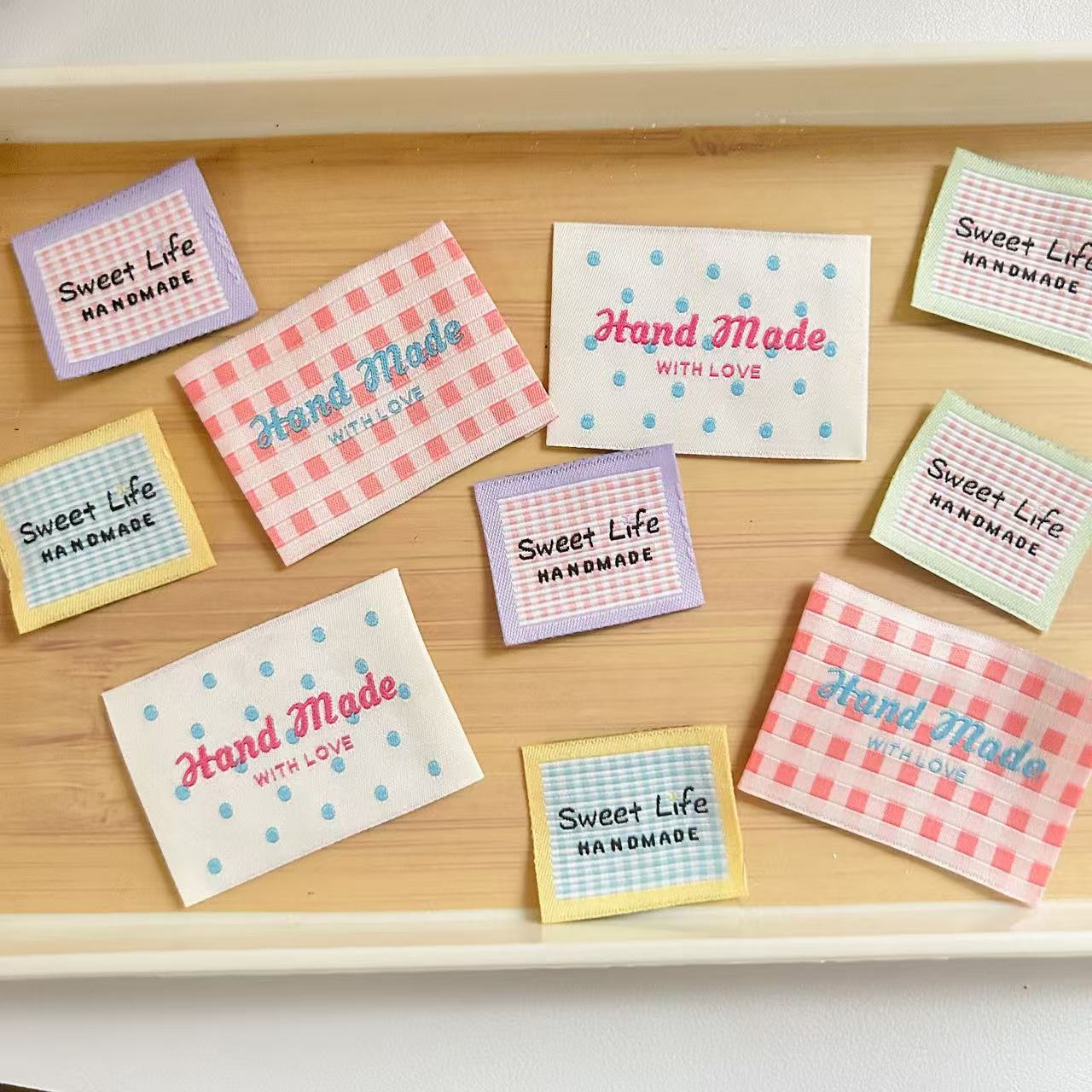 Handgemaakte stoffen labels – geruite en stippen geborduurde patches voor kleding, tassen, sokken, doe-het-zelf naailabels, klaar voor: Transparant