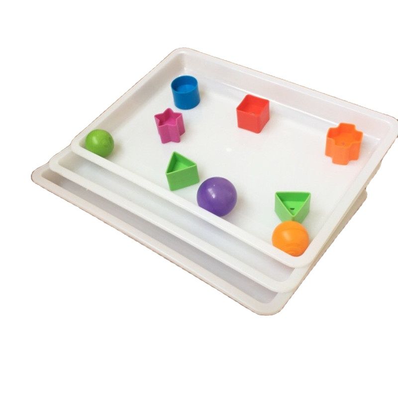 Rektangulär bricka, vit tallrik, fruktfat i plast, bröd, knödel, matbricka.