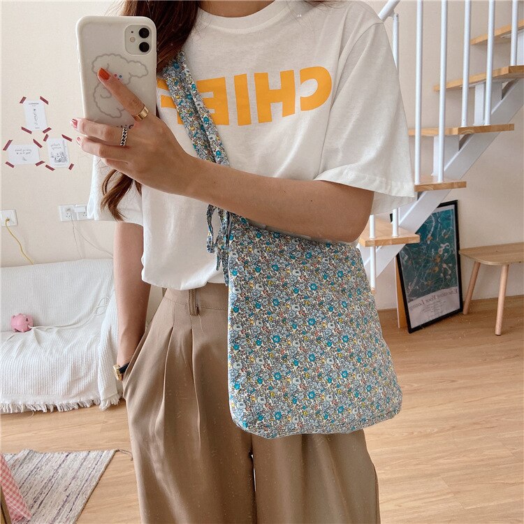Small Floral Women Messenger Bags All-match Cotton Cloth Ladies Reusable Shopping Handbags Lovely Girls Korean Shoulder Bag: A