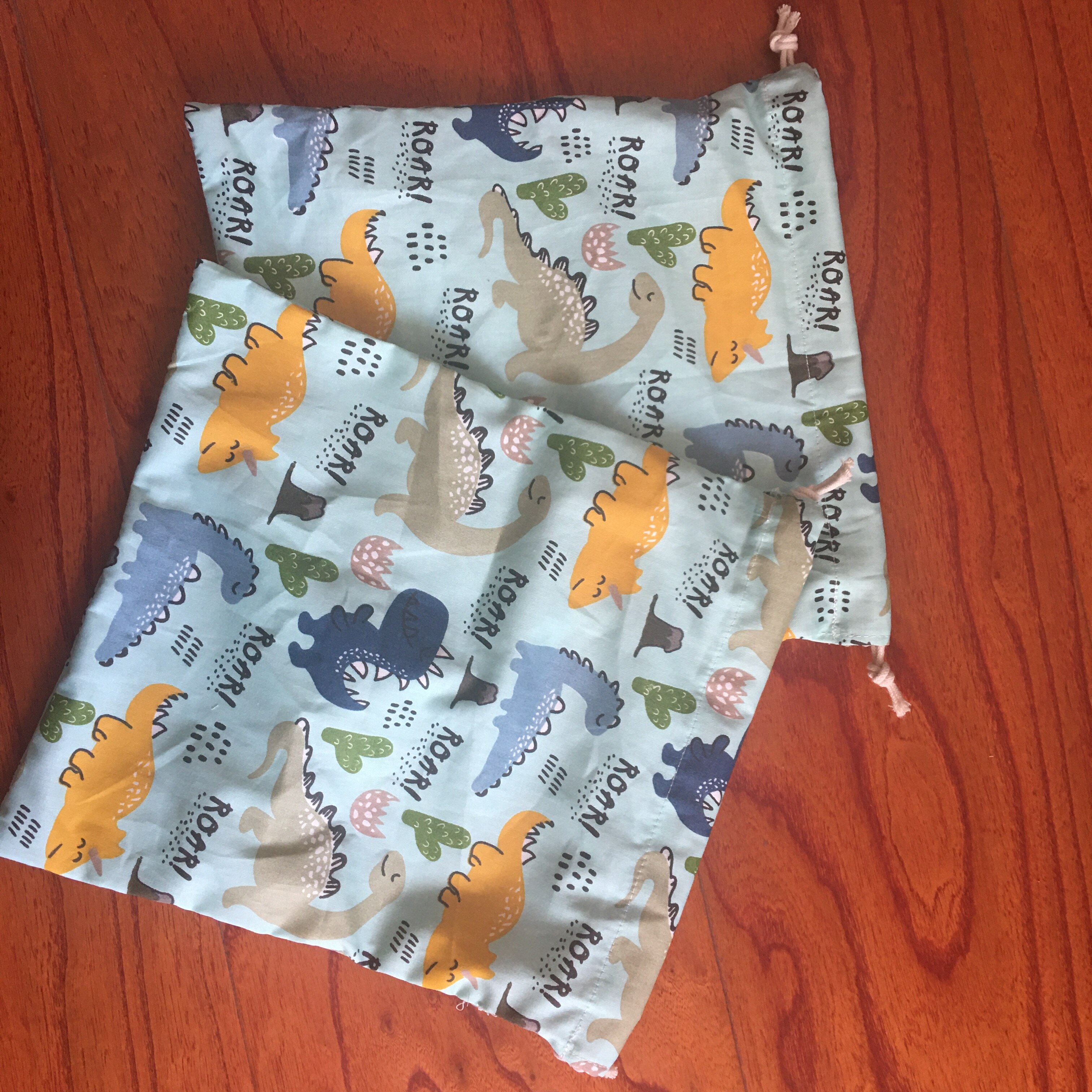 1pc Cotton Drawstring Eco Pouch Milti-purpose Organised Bag Party Bag Roar Dinosaur YL0924a YI