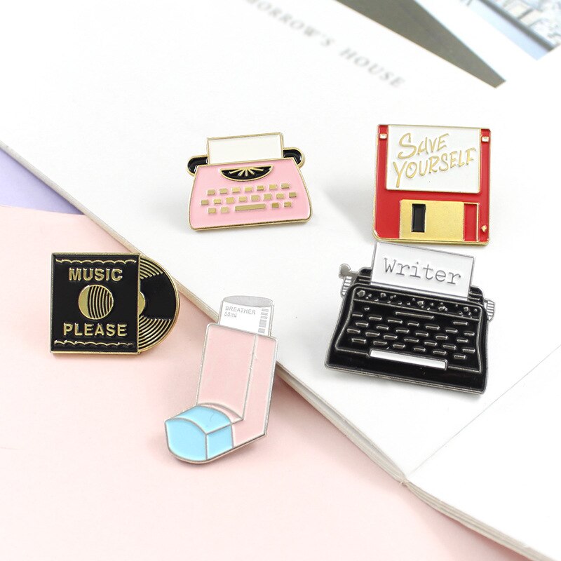 creativa dibujos animados U disco, CD Retro, máquina de fax broche de gota de aceite Pin bolso vaquero hombres mujeres accesorios de joyería de