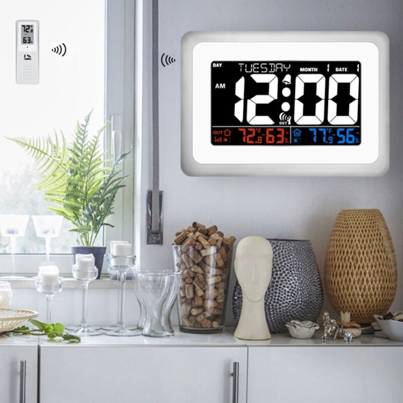 Digital Alarm Clock for Charging Snooze Function, Timer, Sound Control Function, World Time Pattern, Month Date & Temperature Di