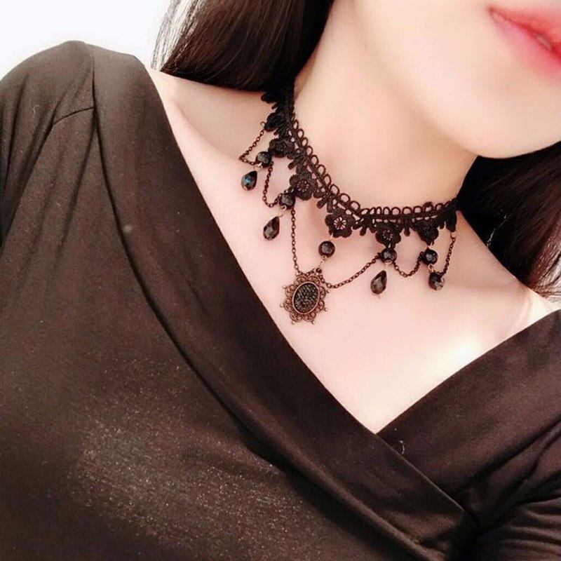 Girocollo gotico del merletto della ragazza degli accessori dei gioielli del collo della signora per la collana delle perle del fiore regale di modo Sexy d'annata delle donne