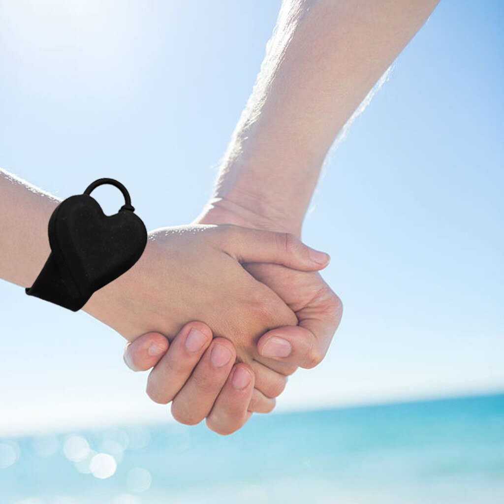 Love Heart Wash Hand Gel for kid and women Hand Sanitizer Dispensing Portable Bracelet Wristband Hand Dispenser Sanitizer