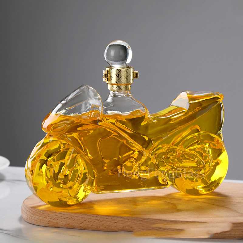 vintage motorcycle shaped whiskey decanter 750ML Glass Alcohol Bottle Unique Liquor Bar and Party Decorations for Liquor