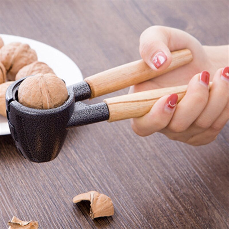 Pelador de Cascanueces con mango de madera, herramientas de cocina, pinza para nueces para el hogar, pequeños alicates de avellanas
