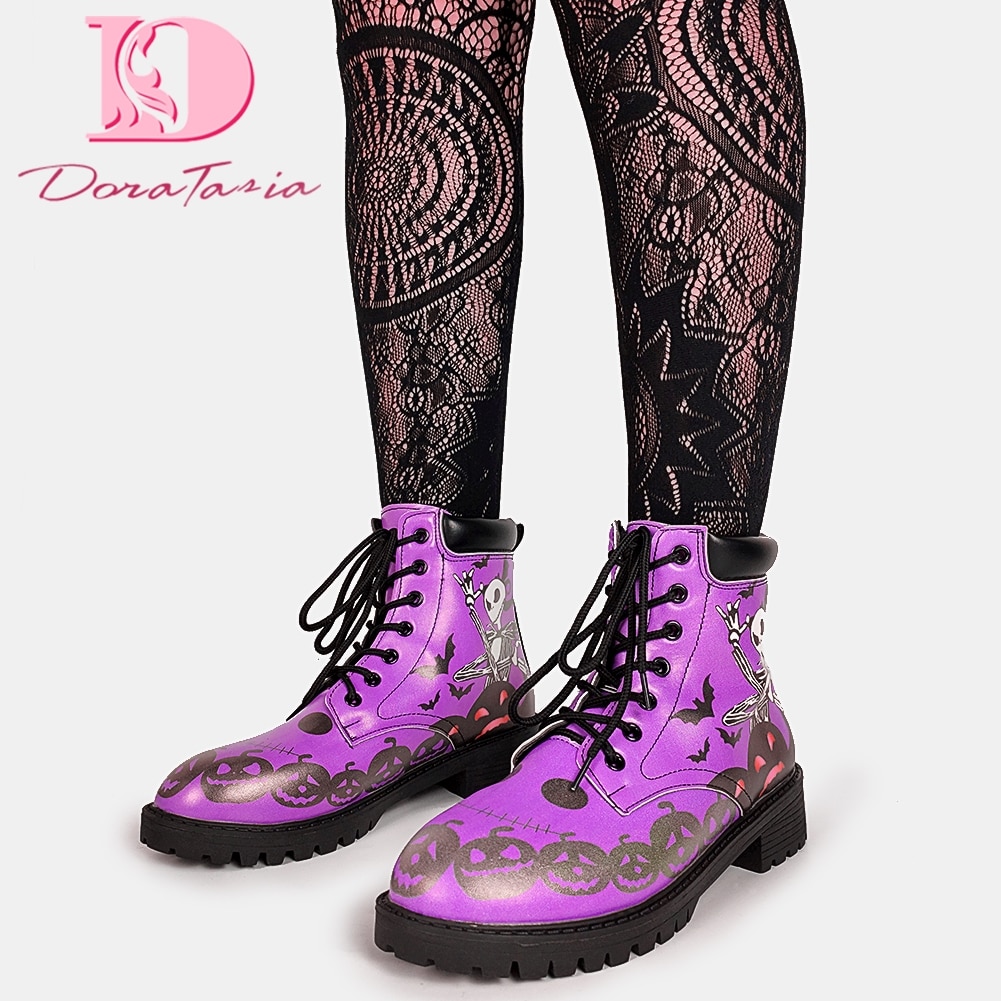 DoraTasia-botines con calavera morada para mujer, botas cortas de tacón grueso para Festival, zapatos de calle informales