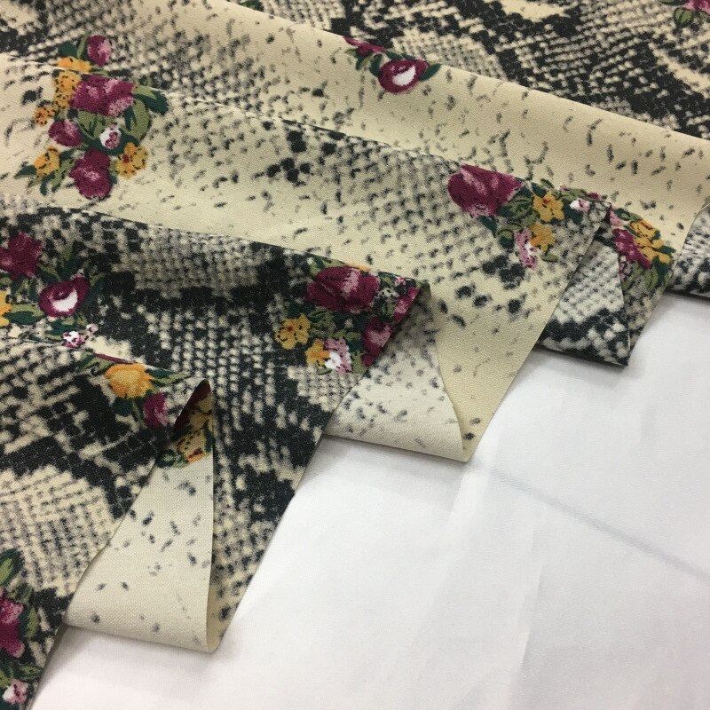2022 Snake Pattern Chiffon Linen Imitation Cotton Polyester Printed Cotton Snake Pattern Printed Fabric Dress Fabric