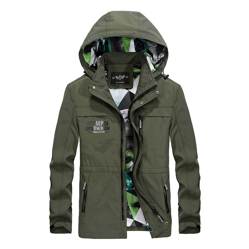 Men's spring and autumn one-piece camouflage hooded windproof waterproof windbreaker: Green / L