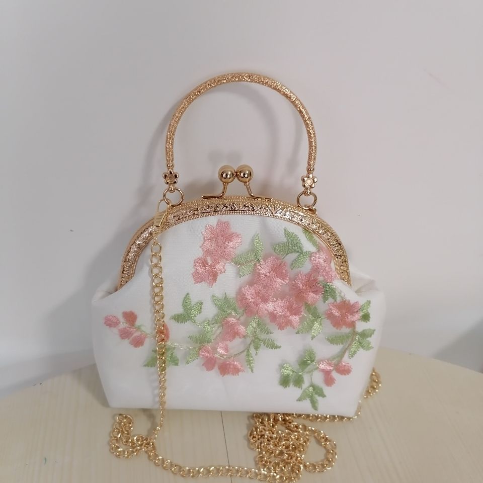 Classic Embroidery Flowers Kiss lock Shell Bags Bag Chain Women Shoulder Crossbody Bag Vintage Women's Handbags: women bag 1