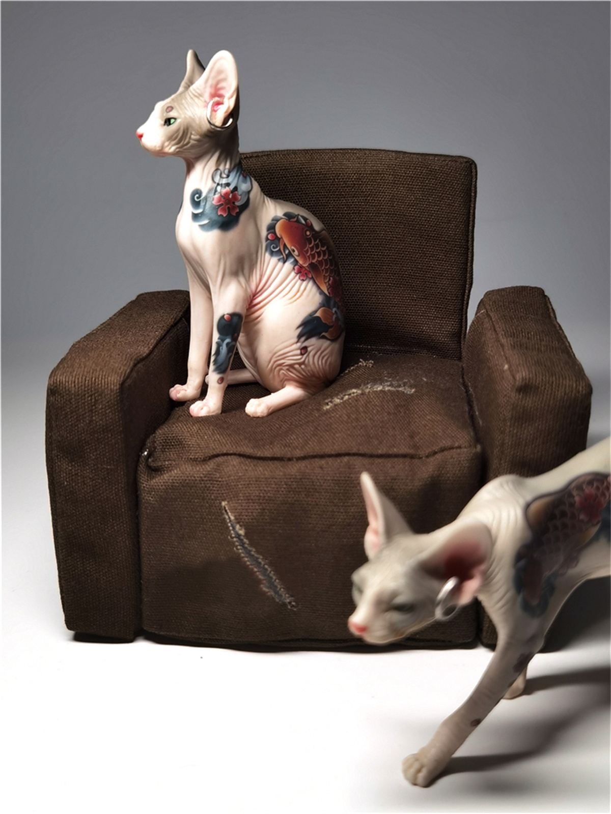 JxK 1:6 Scale Tattoo Canadian Hairless Cat Pet Sphynx Healing Figure Felidae Animal Collector Toy Resin Desktop Decoration: JXK026A