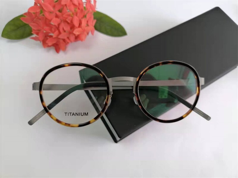 Denemarken Ultralight Bril Ronde Titanium Recept Frame Mannen Vrouwen Schroefloos 9752 Brillen Blauw Licht Bril: Tortoise Grey