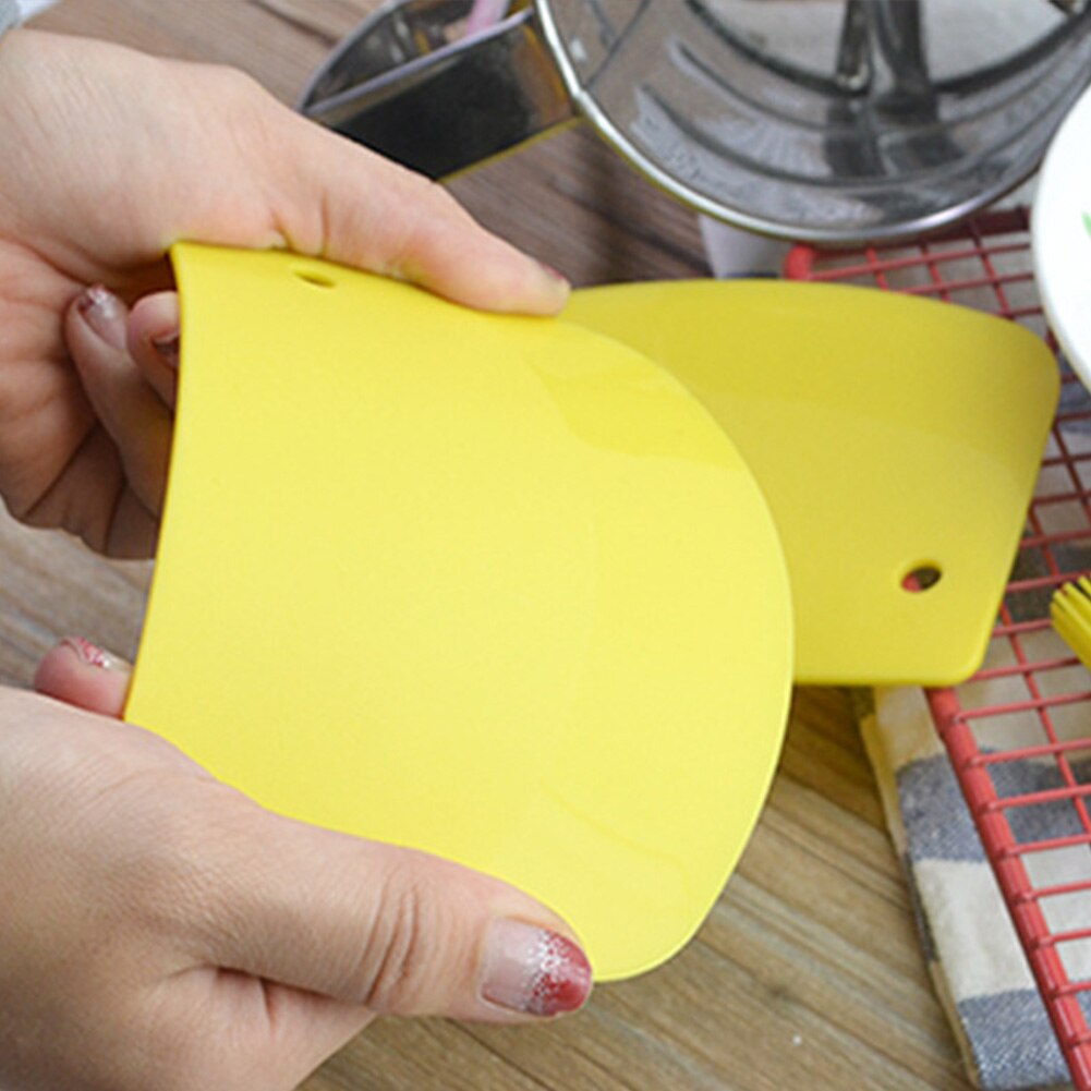 Smooth Plastic Baking Fondant Cutter Utensils Flexible Safe Spatula Curved Edge Cake Pastry Tools Kitchen Gadgets Dough Scraper