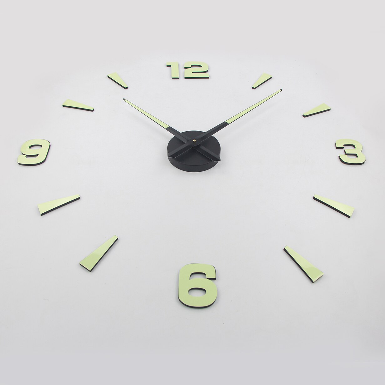 Horloges murales lumineuses grande Horloge montre Horloge 3D autocollants faciles à poser Quartz Luminou Duvar Saat Klock Horloge murale lumineuse muette moderne
