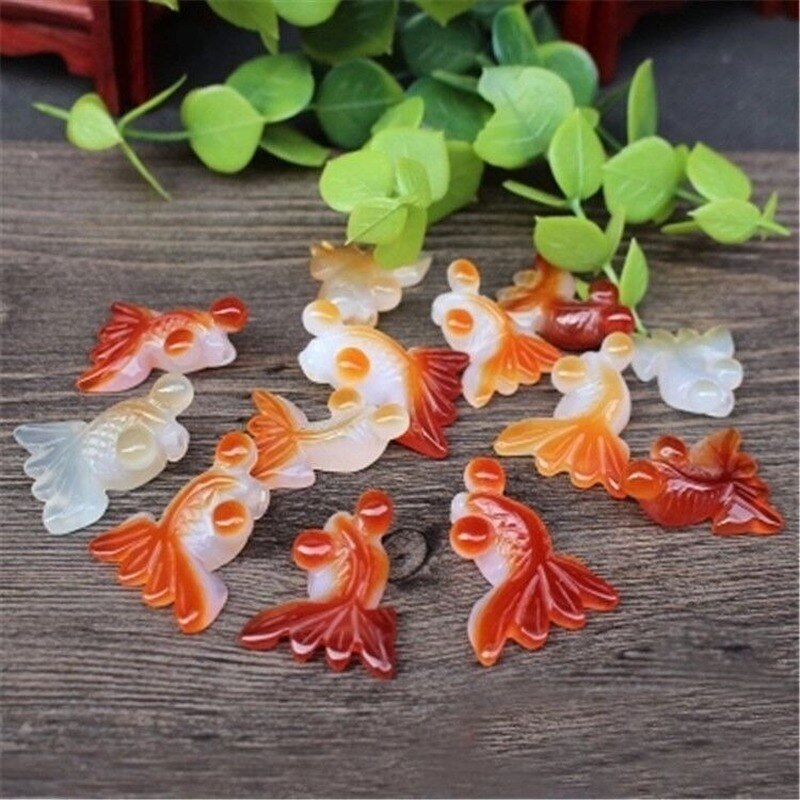 Natural red chalcedony hand-carved goldfish pendant boutique jewelry men and women agate necklace accessories