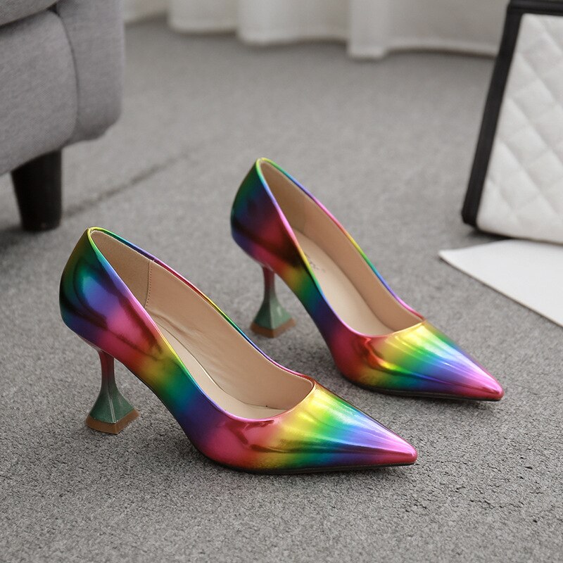 Echte foto kleurrijke regenboog bedrukte puntige neus vrouw dame vrouw 8cm hoge hakken pump