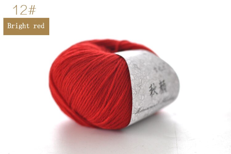 QZLKNIT 50g/bal 50% Merino gemengd garen Herfst/winter Zacht Medium grof wol garen DIY Hand gebreide haak Baby kleding garen: 12 Bright red