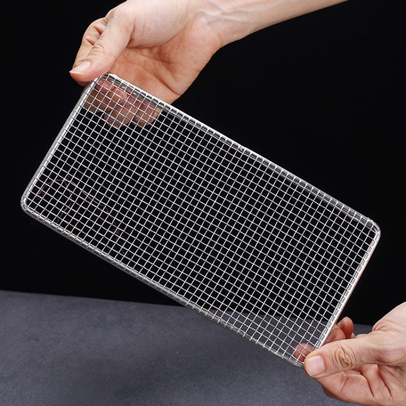 304 Food Grade Stainless Steel Mesh Barbecue Grill with Feet Oil Draining Circular Square Mesh Grill