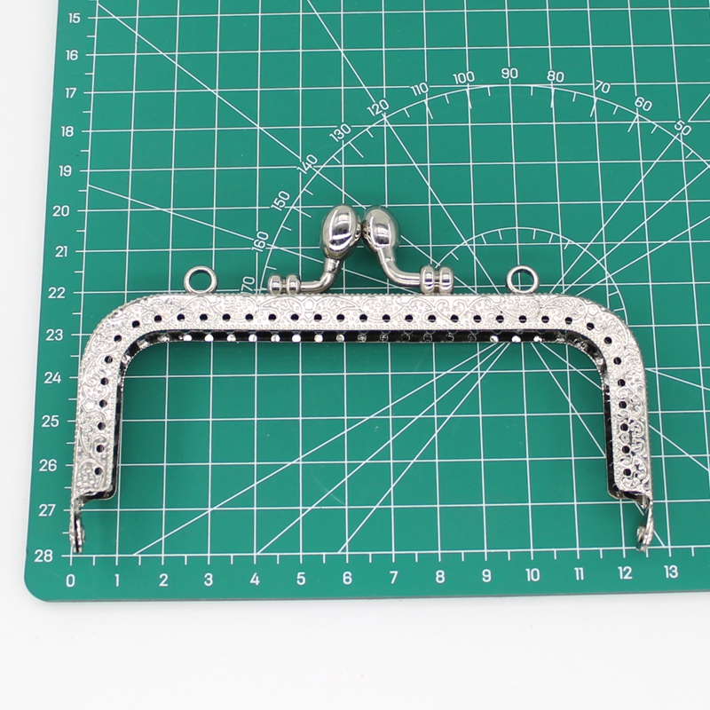 LIONSEN DIY Antique Bronze Flower Bud Head Metal Purse Frame Handle Kiss Clasp Lock for Bag Sewing Craft Tailor Accessories: 12.5cm silver