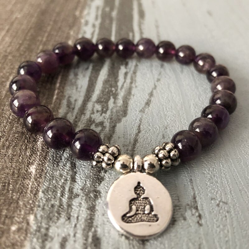 Ametyster buddha armbånd yoga lotus charme håndled lilla sten beaded buddhist armbånd til kvinder og mænd: Sølv buddha