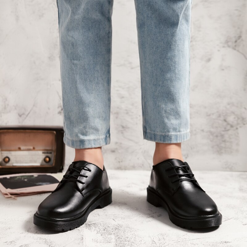 Män formella skor svarta delade läder sneakers business skor kostym skor bekväma klänning skor tonåring storlek 35-47