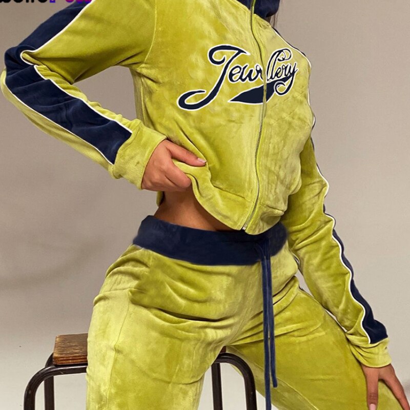 Chándal de terciopelo con letras estampadas para mujer, conjunto de 2 piezas, sudadera + pantalones de chándal rectos a juego, ropa de calle deportiva para Fitness
