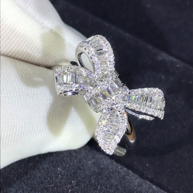 Mode Zirkoon Grote Boog-Knoop Ringen Voor Vrouwen Unieke Rechthoek Aaa Cubic Zirconia Engagement Ring Zilver Kleur Bruiloft Sieraden