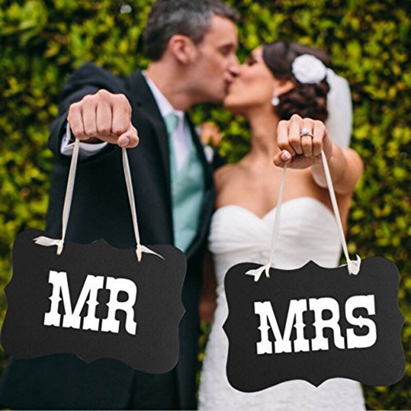 2 pçs mr &amp; mrs photo booth adereços decoração de casamento noivado photobooth foto adereços mesa de casamento pendurado bandeiras fontes de festa