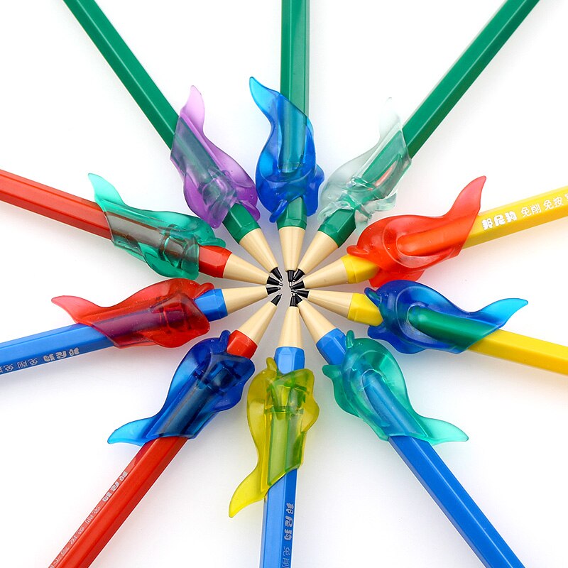 Vis Stijl Leerling Schrijven Houding Corrigeren Tool Zachte Siliconen Potlood Topper Apparaat Student Briefpapier Pen Houding Corrector