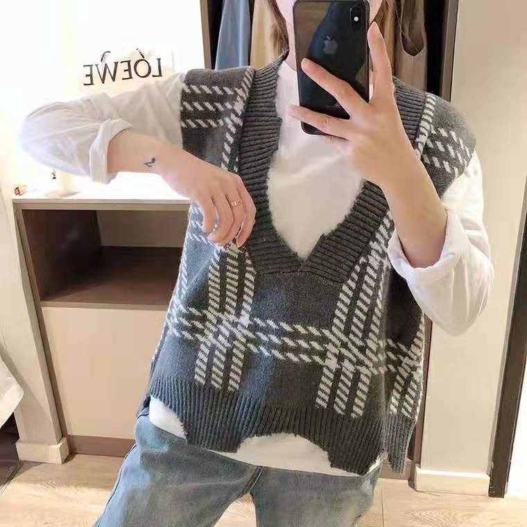 Rutig stickad tröja väst kvinnor retro enkel matchande koreansk lös casual snygg v-ringad kvinnlig oregelbunden street-wear harajuku: Grå / M
