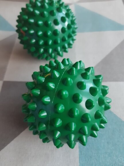 Bola de masaje con púas de 7m, masajeador de mano, pie y cuerpo para aliviar el dolor y el estrés, punto gatillo para el cuidado de la salud, juguete deportivo de Color aleatorio: Verde