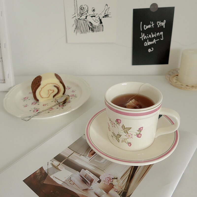 Nordic Small Flower Pink Ceramic Cup Saucer Latte Drinking Tea Breakfast Cup Wedding Decorative Reusable Coffee Cup Set