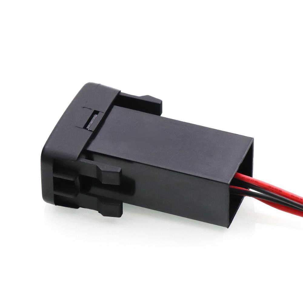 Dual QC3.0 USB Interface Socket Snelle Auto-oplader, Quick Lading Auto Lader Gebruik voor TOYOTA, Camry, corolla, Yaris, RAV4, Reiz, Cruiser