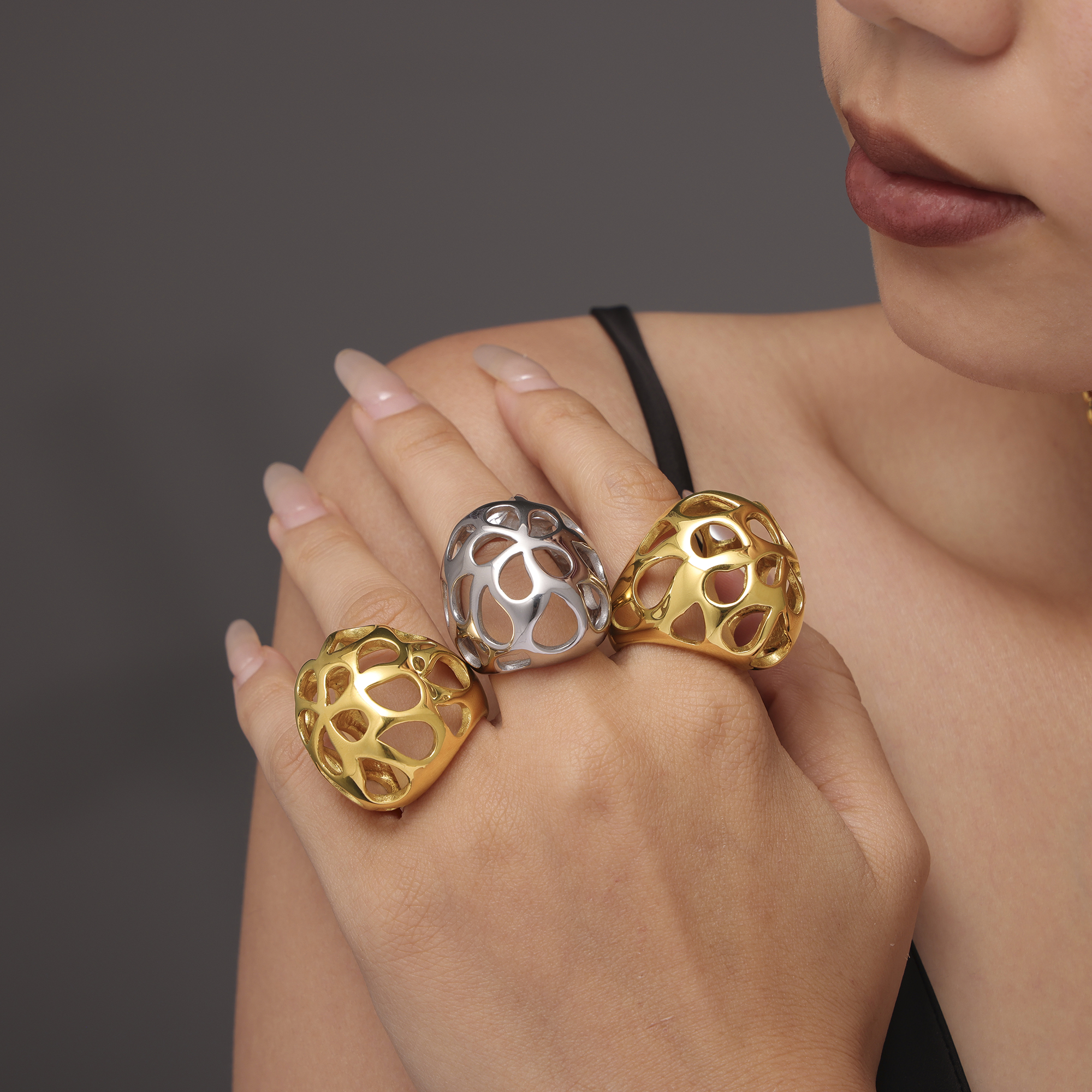 Anillos huecos de acero inoxidable 316L para mujer, chapado en oro de 18k, resistente al agua, sin deslustre, joyería estética para mujer