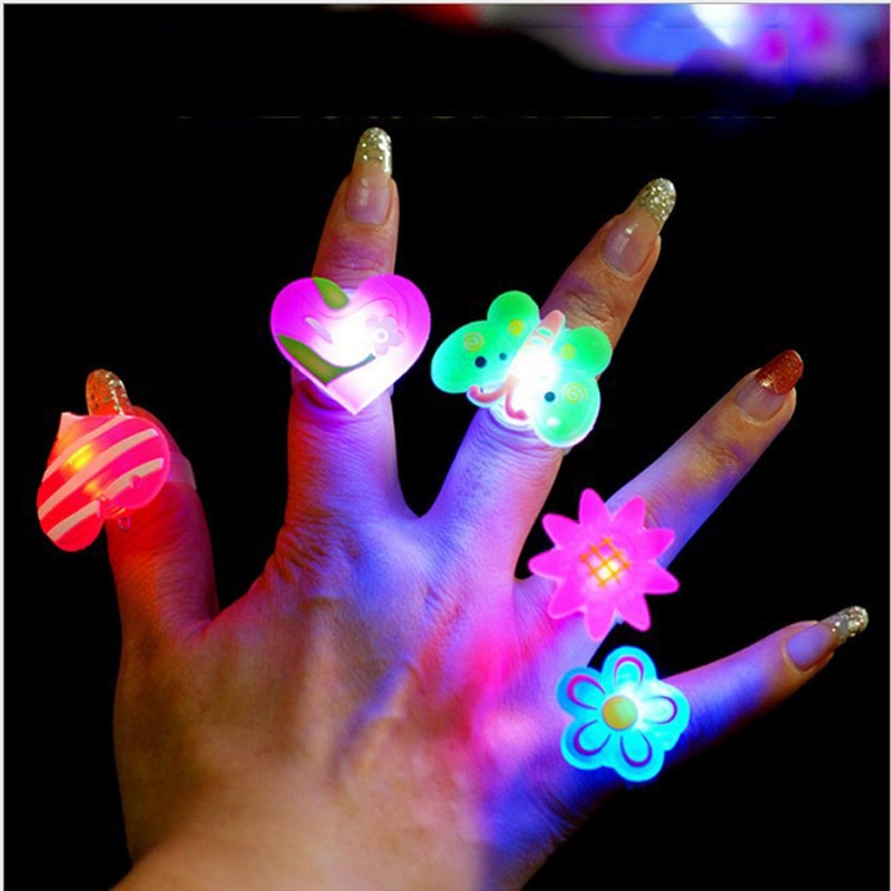 5pcs/set Luminous Rings Flashing LED Light Up Toys for Kids Girls Cute Cartoon Glowing Ring Glow In The Dark Toy Random Pattern