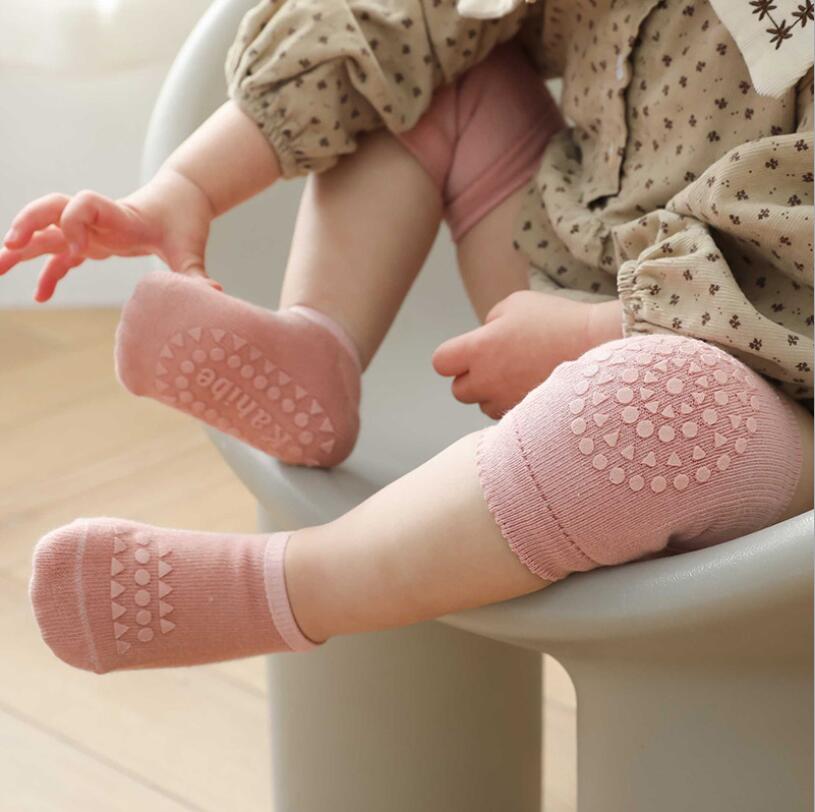 Chaussettes antidérapantes unisexes pour bébé, genouillère épaisse, semelle en caoutchouc éponge, pour enfants, garçons et filles, chauffe-jambes, 0-3T