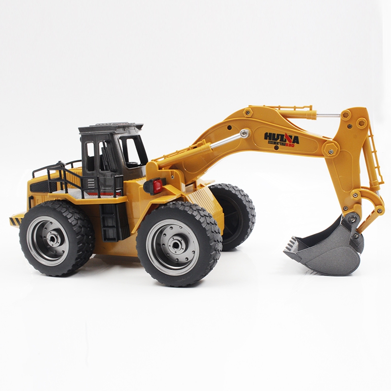 Huina remote control excavator rc construction vehicle 6 channel 2,4g full function excavator toy with sound and lights