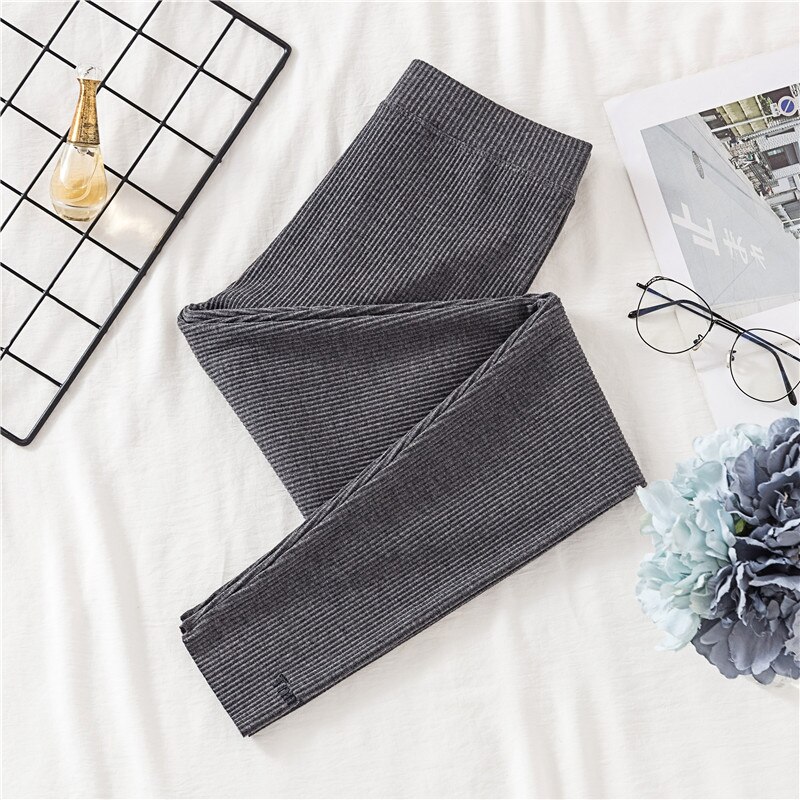 Gcarol kvinder bomuldsblandinger tråd lodret stribe legging leopard splejsede ankellængde bukser kan bæres udenfor: Grå