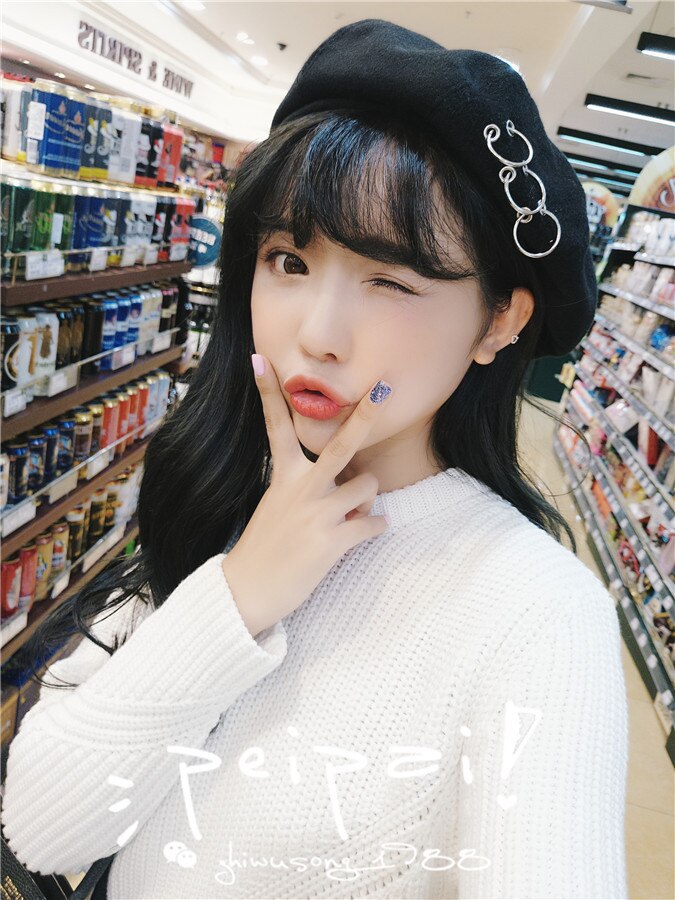 Efterår og vinter kvinder hatte personlighed rund jernuld uld maler knophat koreansk retro baretter brændende kage hat huer: Sort