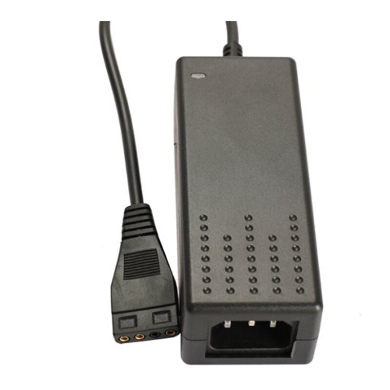 Fonte de alimentação do disco rígido do adaptador da c.a. 12v + 5v para o preto da movimentação de disco rígido