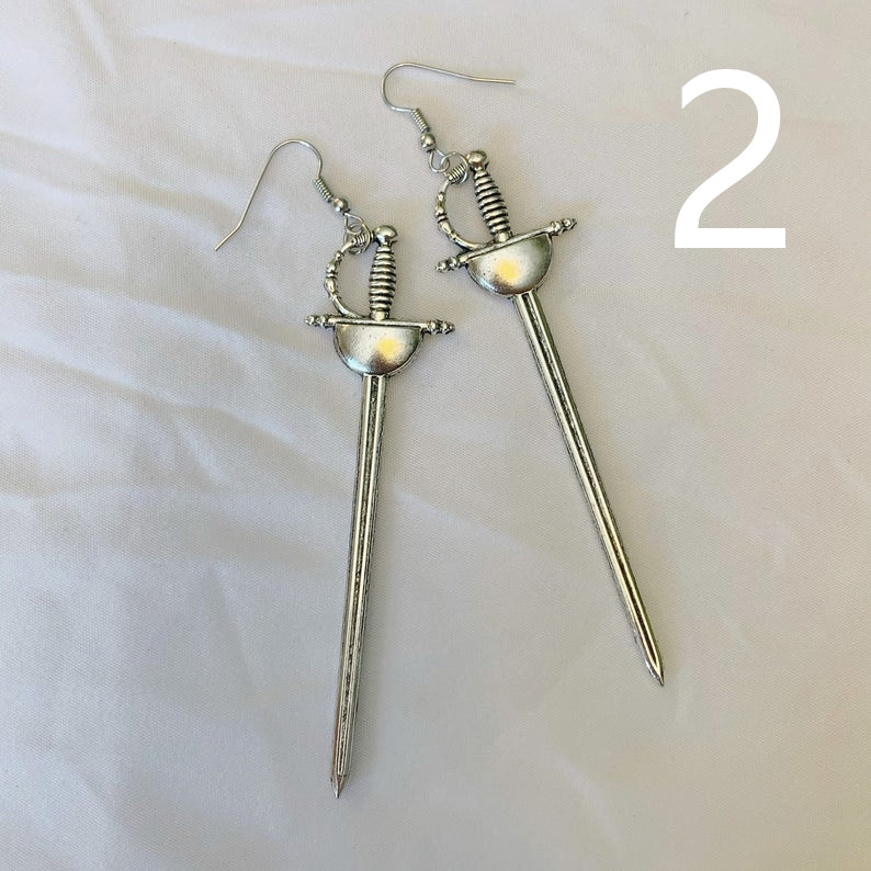 Pendientes de espadas góticas de Color dorado, Tarot Medieval gótico largo, declaración alternativa vikinga, para hombres y mujeres, joyería mística: orange