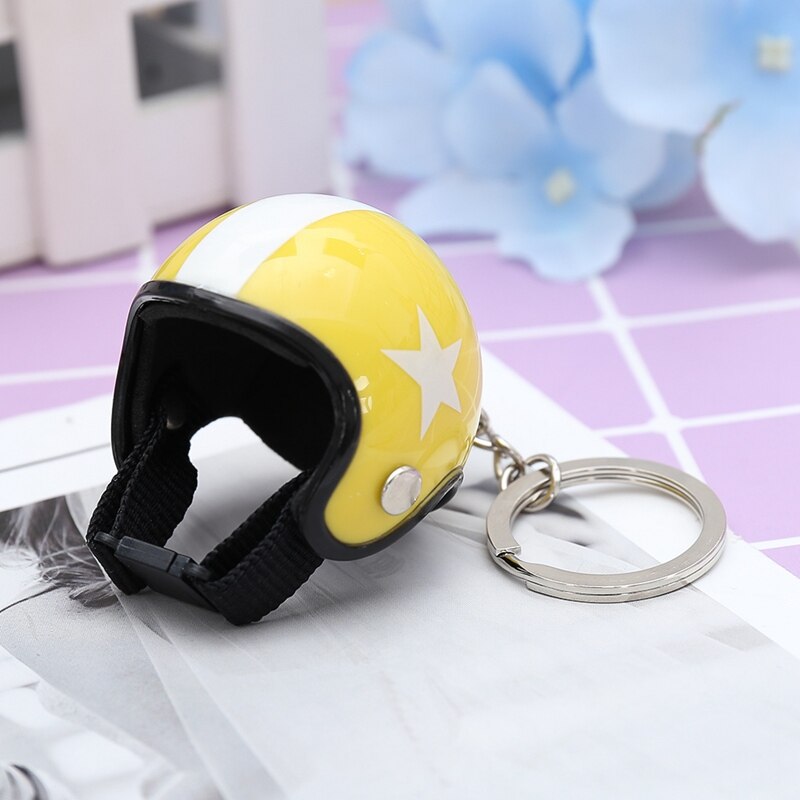 1pcs Motorcycle Helmet Key Chain Hanging Key Chain Ring Keychain Keyring Toy for Men or Women 3D Miniature Plastic: YW