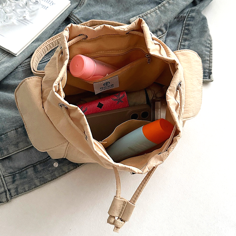 Famous Cloud Backpack Solid Color Women's Summer Travel Bag Large Capacity Multi Pocket Student Backpack