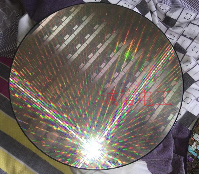 12 Inch Wafer Silicon Complete Chip Wafer Monocrystalline