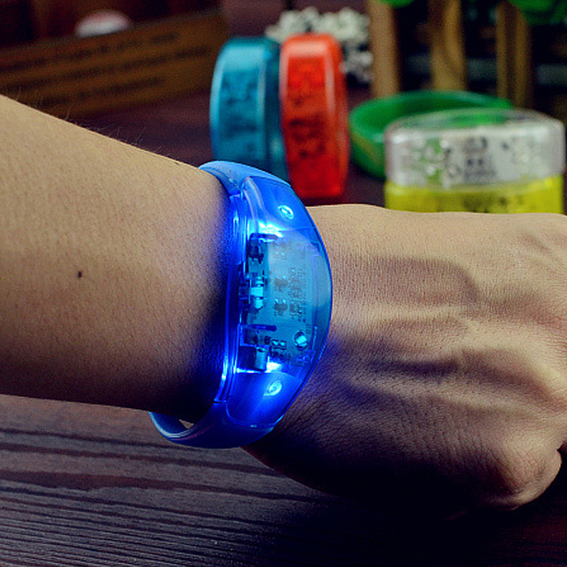 Pulsera luminosa LED, pulsera de silicona luminiscente con vibración de sonido, iluminación para , festivales y cumpleaños,