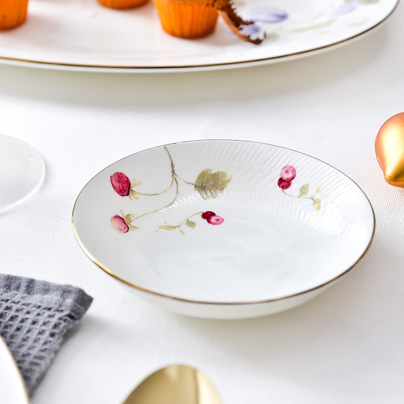 Europese Stijl Platen Set Bone China Keramische Diner Compleet Servies Set Diner Serveren Pratos De Jantar Luxe Borden: Sauce Dish