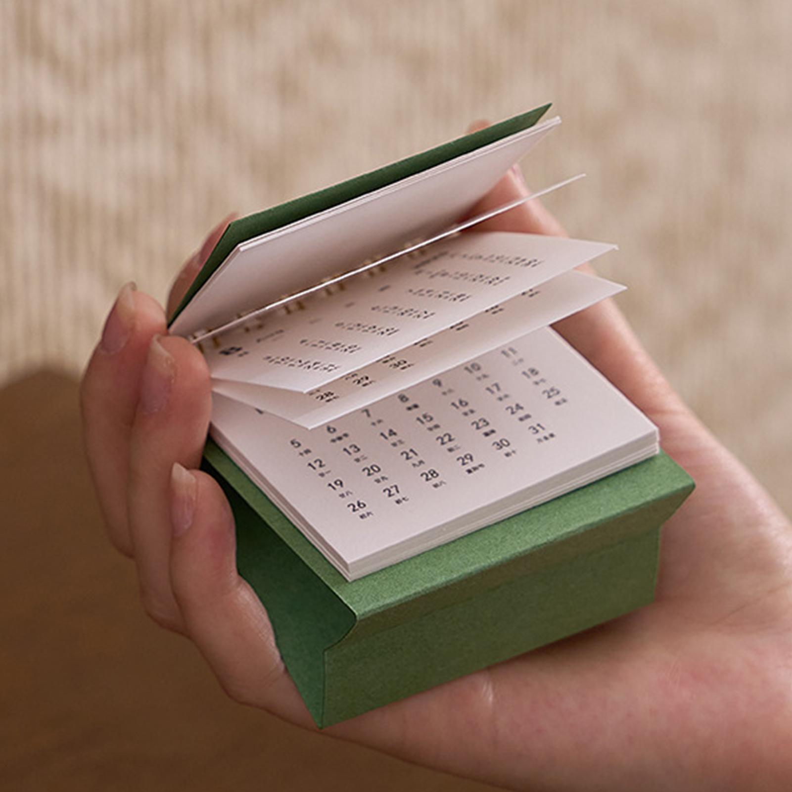 2025-2026 bureaukalender, van mei 2025 tot december 2026, kleine kalender van 20 maanden, 6,5x7x3cm papieren kleine bureaukalender kalender